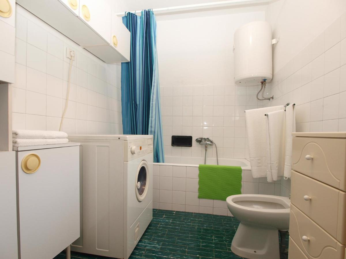 Apartment Slavica 2010 พูลา ภายนอก รูปภาพ