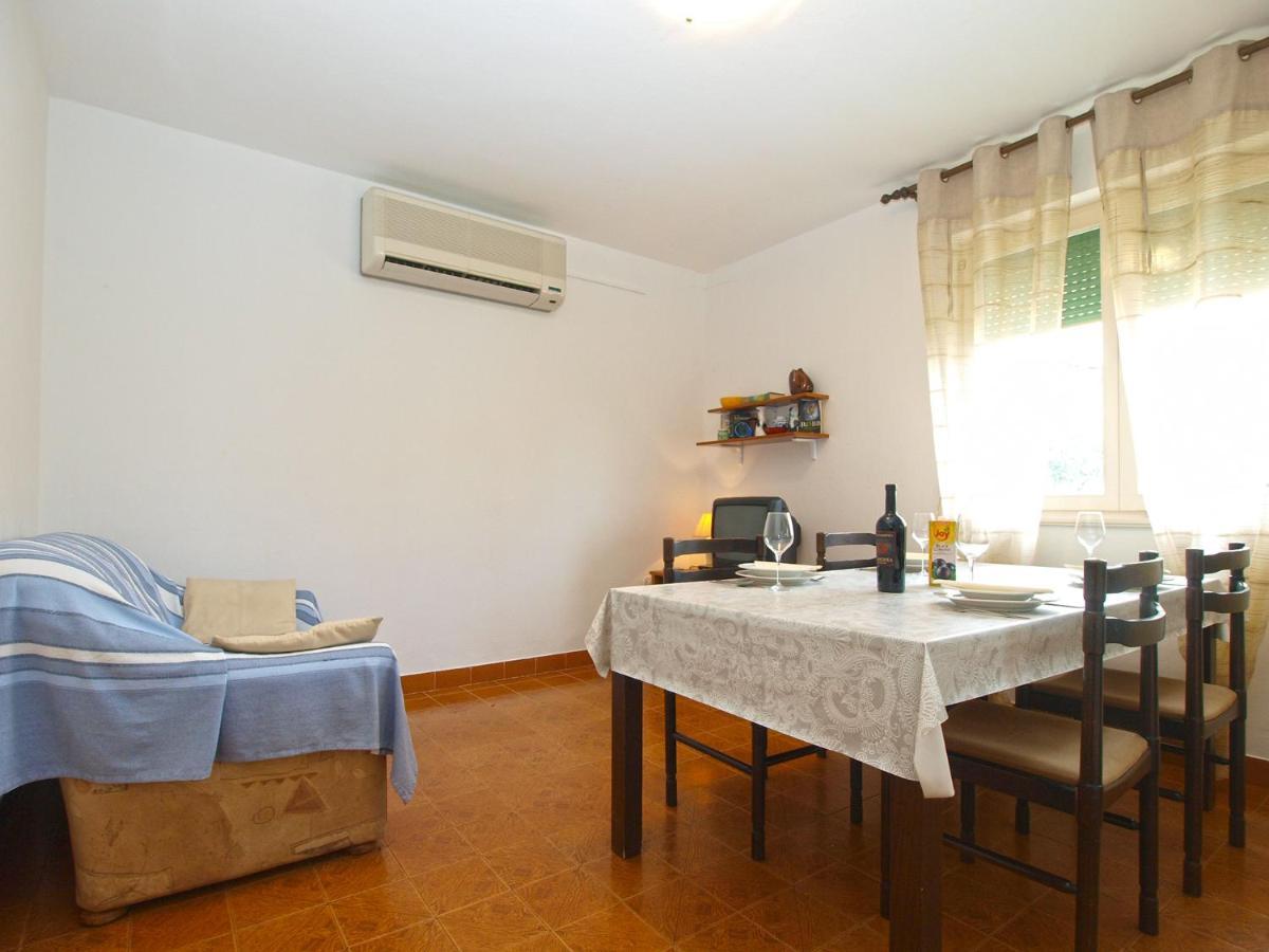 Apartment Slavica 2010 พูลา ภายนอก รูปภาพ