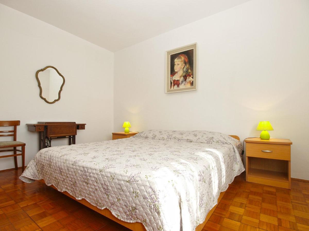 Apartment Slavica 2010 พูลา ภายนอก รูปภาพ