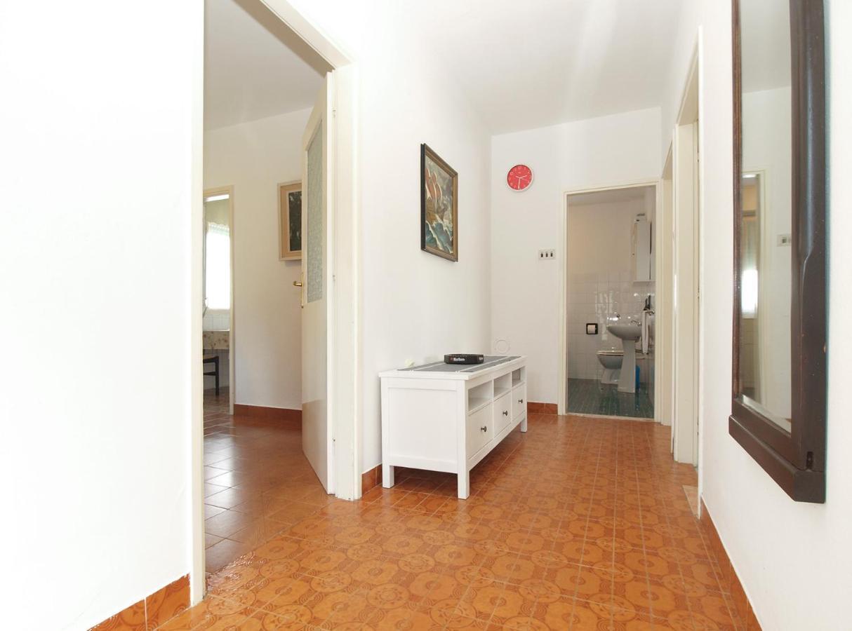 Apartment Slavica 2010 พูลา ภายนอก รูปภาพ