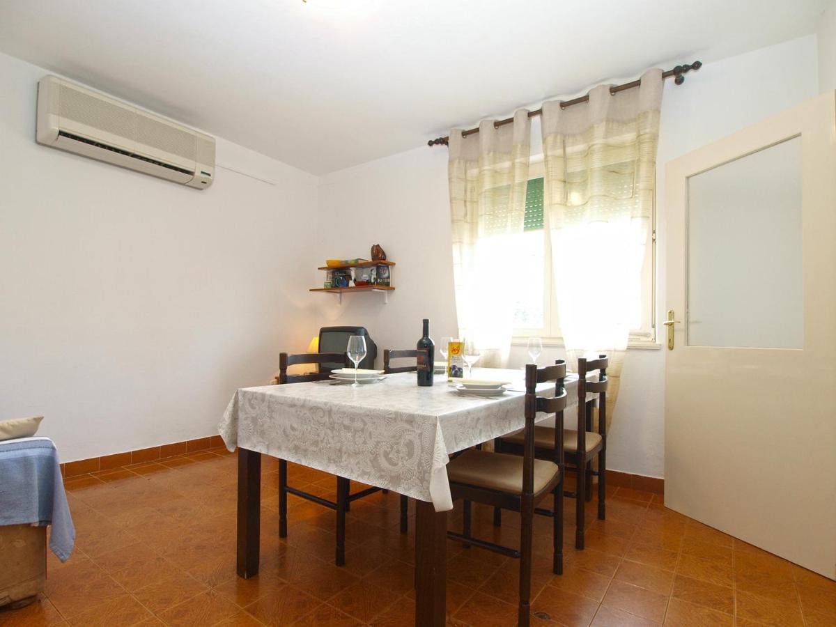 Apartment Slavica 2010 พูลา ภายนอก รูปภาพ