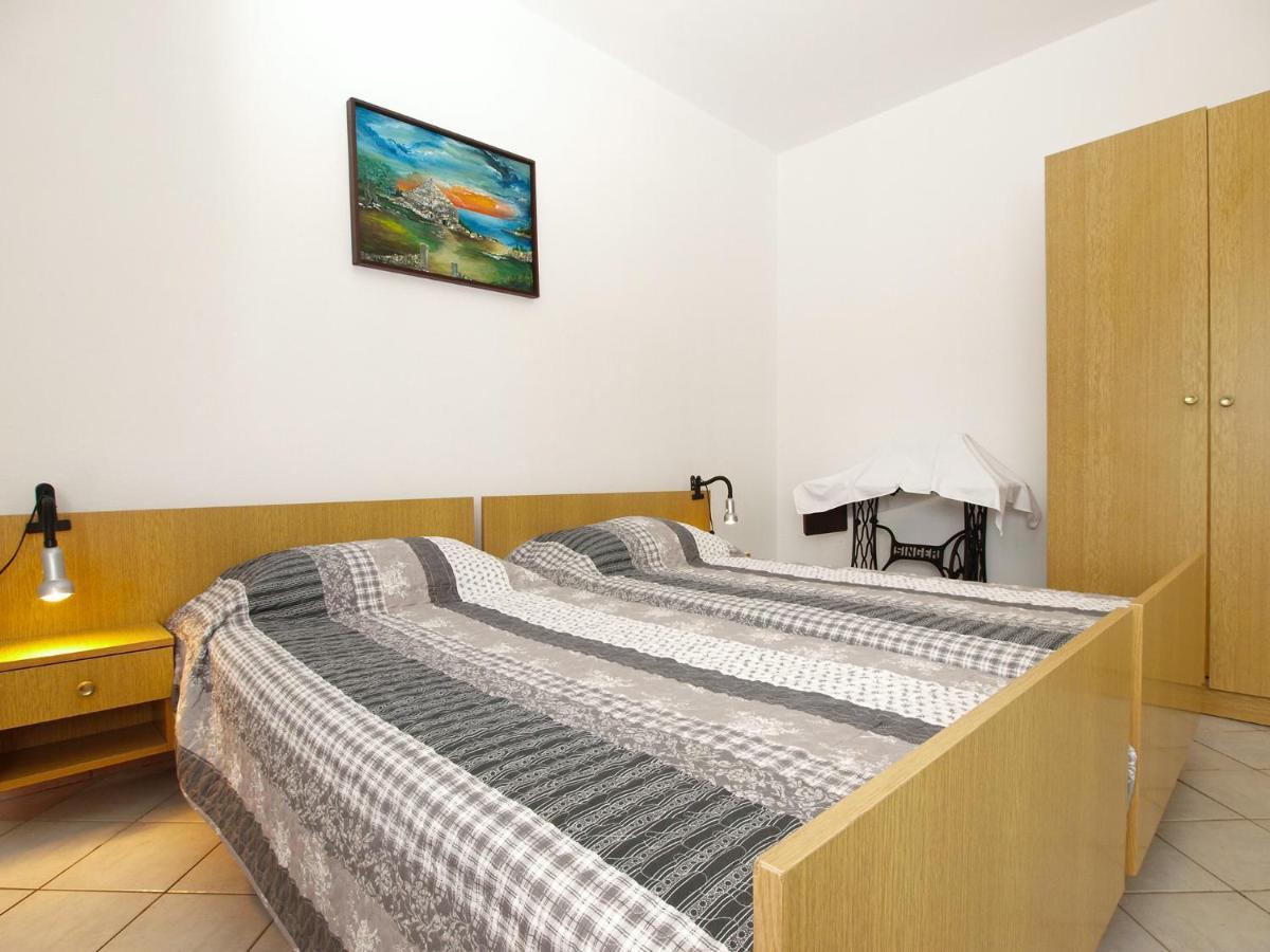 Apartment Slavica 2010 พูลา ภายนอก รูปภาพ